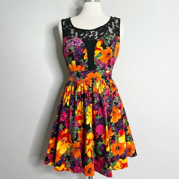 Nikibiki Dresses | Nikibiki Floral & Lace Sleeveless Dress | Color: Black/Red | Size: M | Rtnoveltyshop's Closet